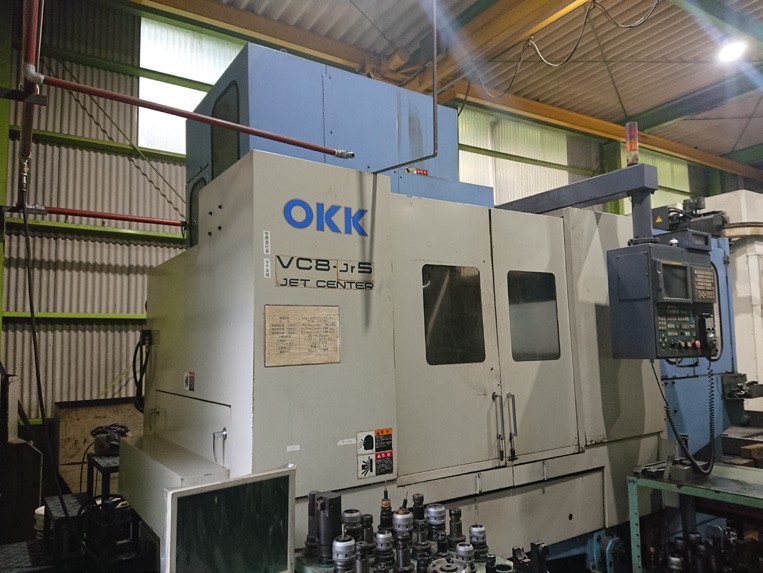 OKK Vc8Jr5 立型マシニングセンタ